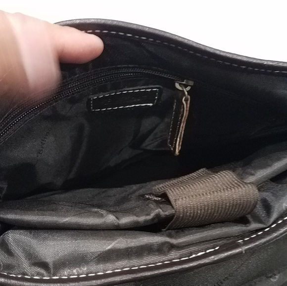 Bellino Leather over the shoulder Bag - Picture 8 of 8